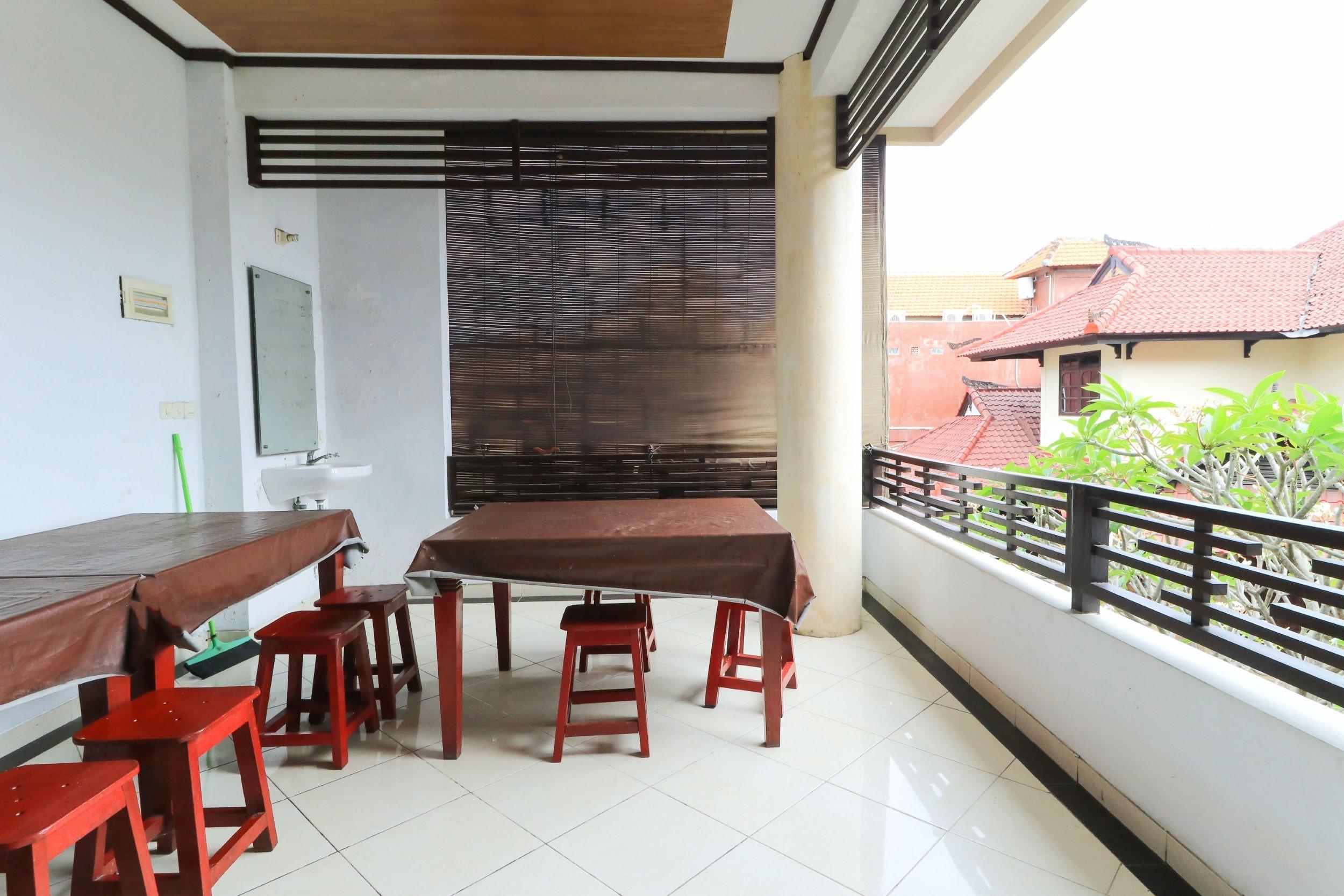 Puri Jayaraja Pensión Kuta Lombok Exterior foto