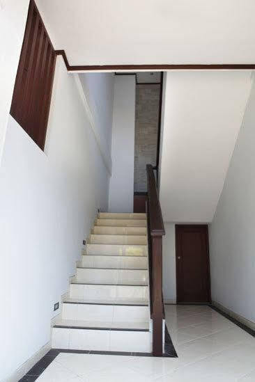 Puri Jayaraja Pensión Kuta Lombok Exterior foto
